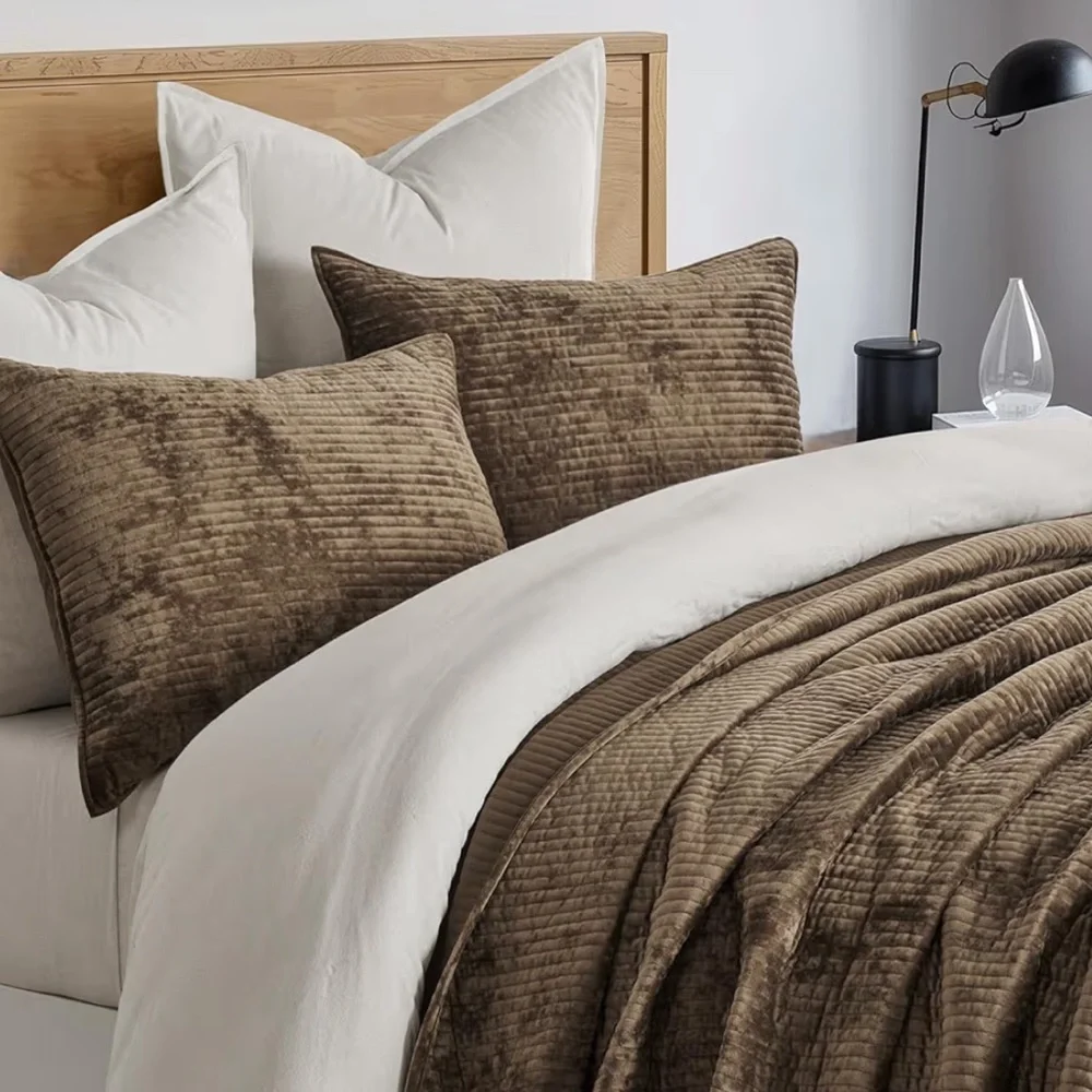🆕 PB Style Brown 3 Piece Queen Quilt set Luxe Soft Velvet Coverlet Bedding Set